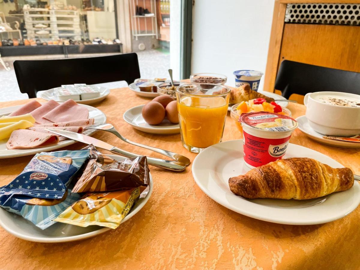 Hotel Modena 2*