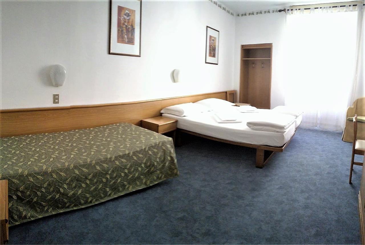 Hotel Modena 2*