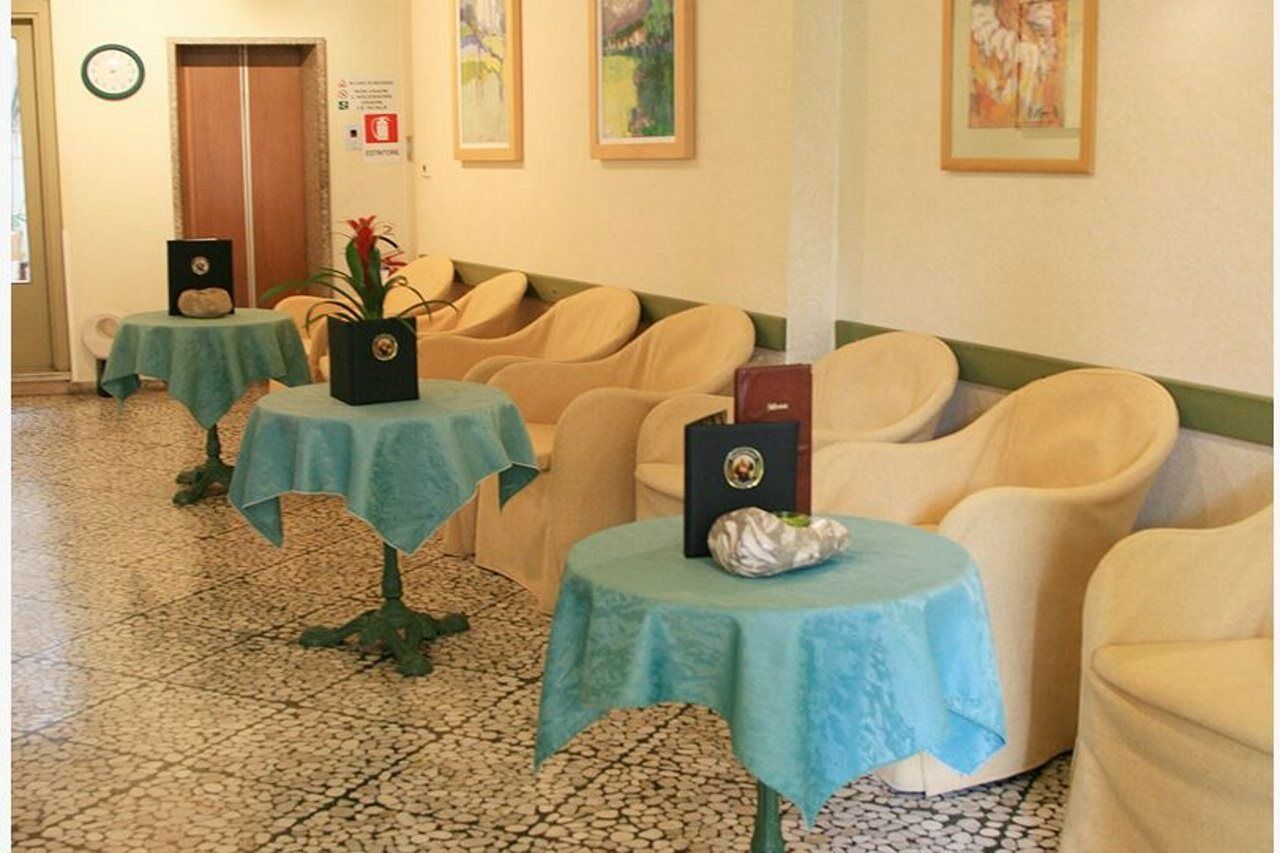 Modena Old Town Hotel 2*